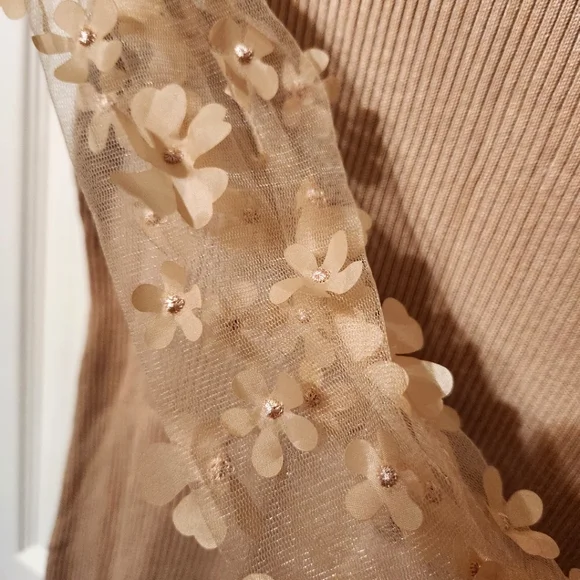 Fashion Nova Tan Ribbed Midi Dress | Sz M - Picture 3 of 7